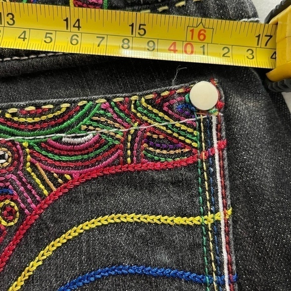 Vintage Coogi Women’s Black Wash Denim Cropped Dungarees - Picture 5 of 10